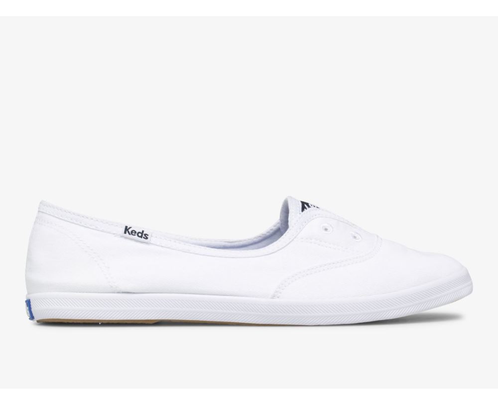 Women Chillax Mini Twill Slip On Sneaker White 5yYRThlv